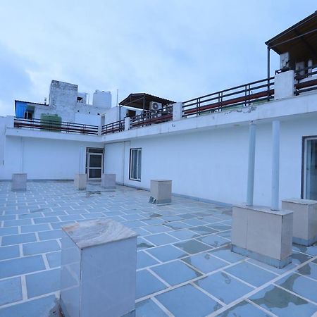 Hotel Stanley By Foxi Group- Near Delhi International Airport Нью-Дели Экстерьер фото