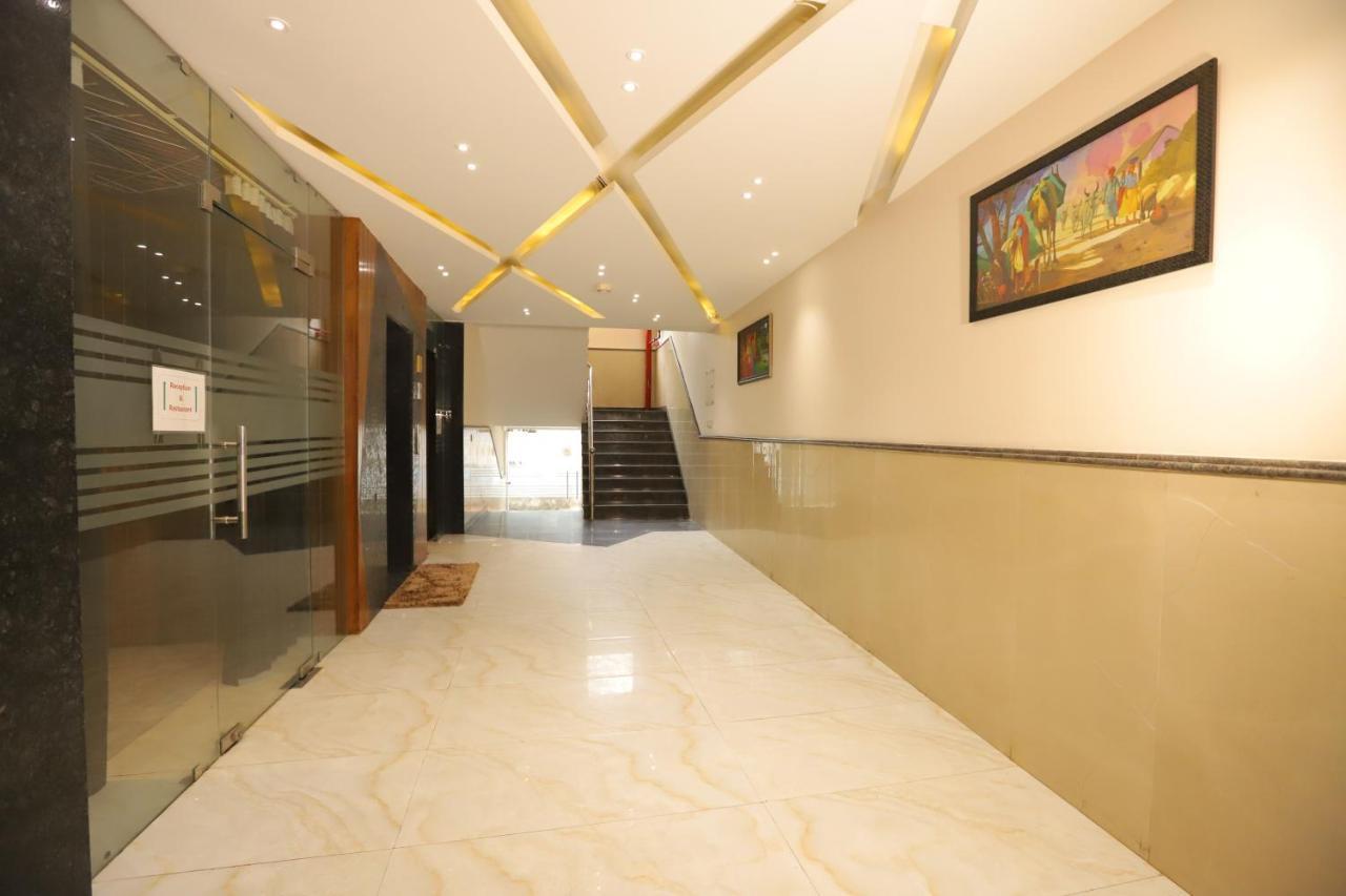 Hotel Stanley By Foxi Group- Near Delhi International Airport Нью-Дели Экстерьер фото