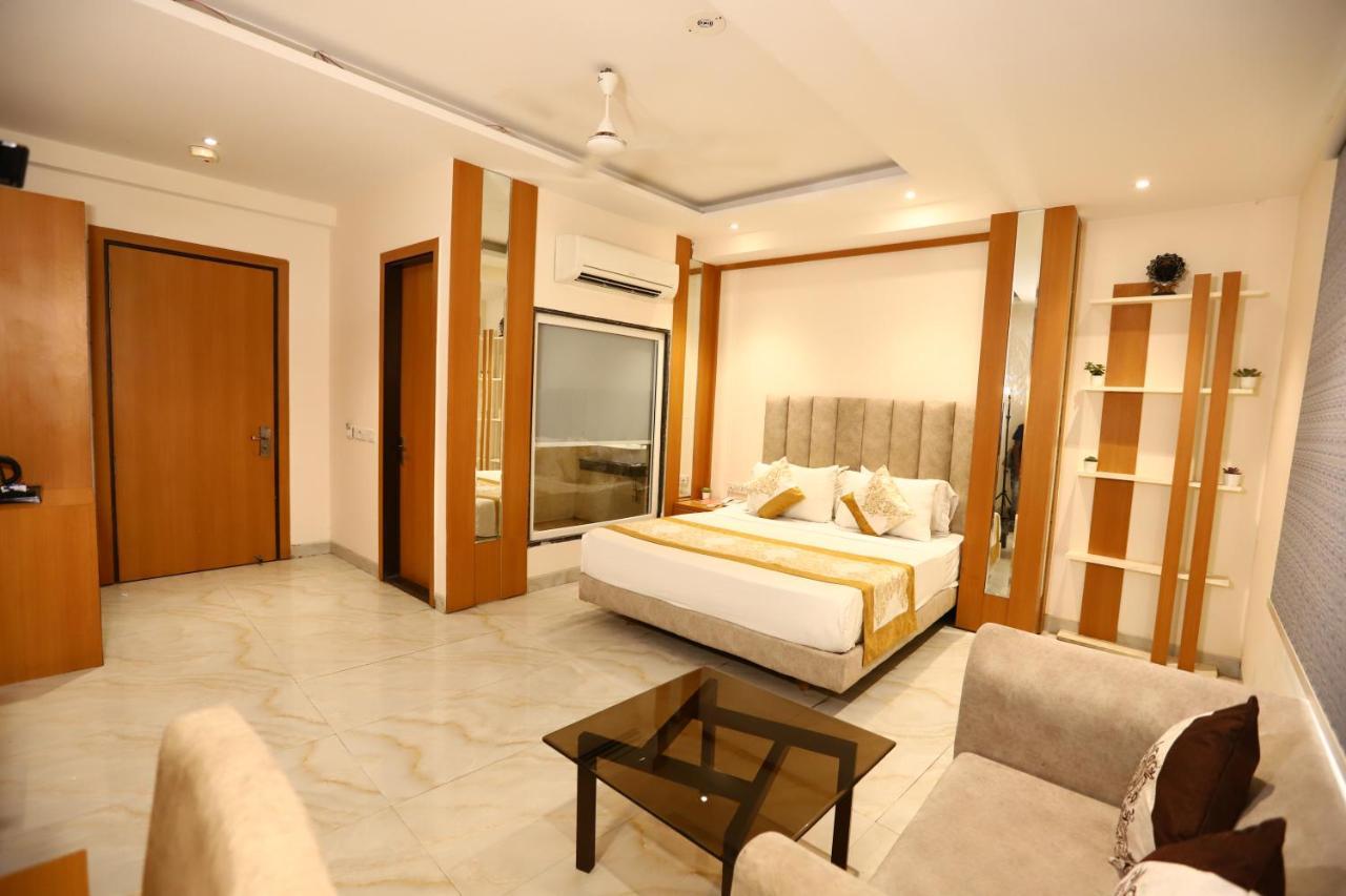 Hotel Stanley By Foxi Group- Near Delhi International Airport Нью-Дели Экстерьер фото