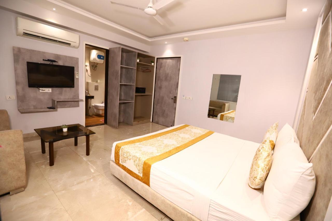Hotel Stanley By Foxi Group- Near Delhi International Airport Нью-Дели Экстерьер фото