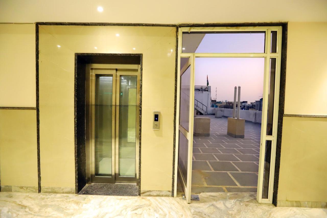 Hotel Stanley By Foxi Group- Near Delhi International Airport Нью-Дели Экстерьер фото