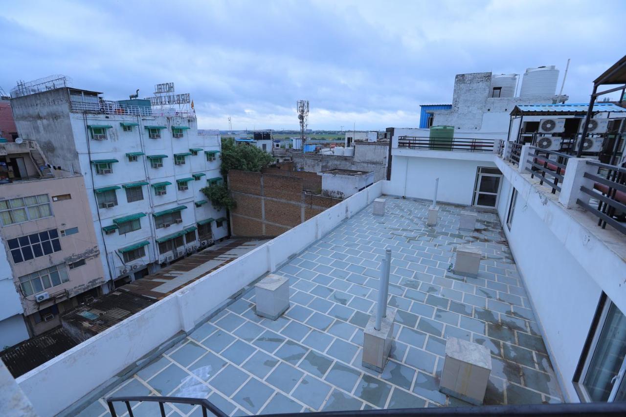 Hotel Stanley By Foxi Group- Near Delhi International Airport Нью-Дели Экстерьер фото