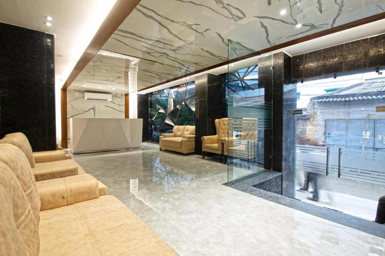 Hotel Stanley By Foxi Group- Near Delhi International Airport Нью-Дели Экстерьер фото