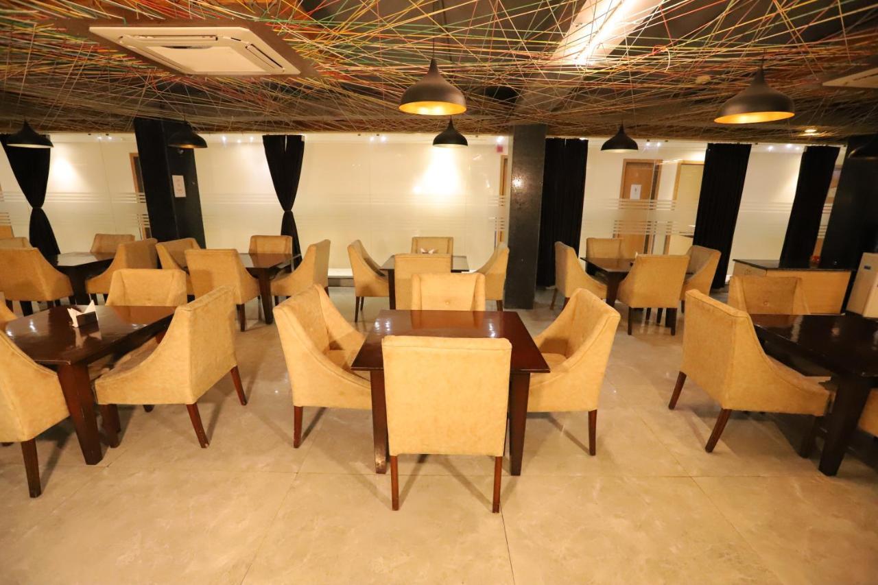 Hotel Stanley By Foxi Group- Near Delhi International Airport Нью-Дели Экстерьер фото