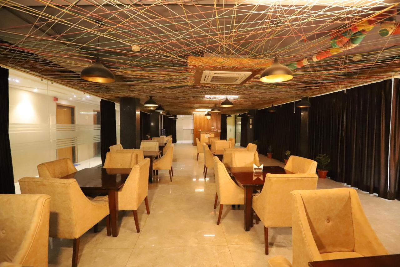 Hotel Stanley By Foxi Group- Near Delhi International Airport Нью-Дели Экстерьер фото